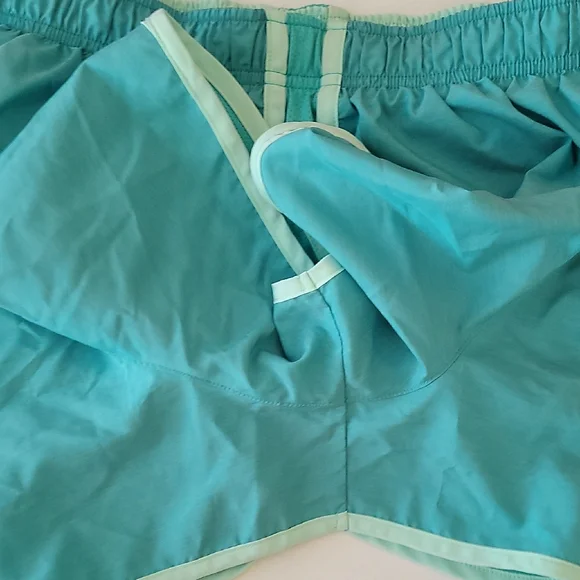 Nike Women's Blue Athletic Shorts L - Picture 6 of 8